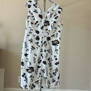 Ann Taylor petite floral sleeveless front slit knee length sheath dress 8P